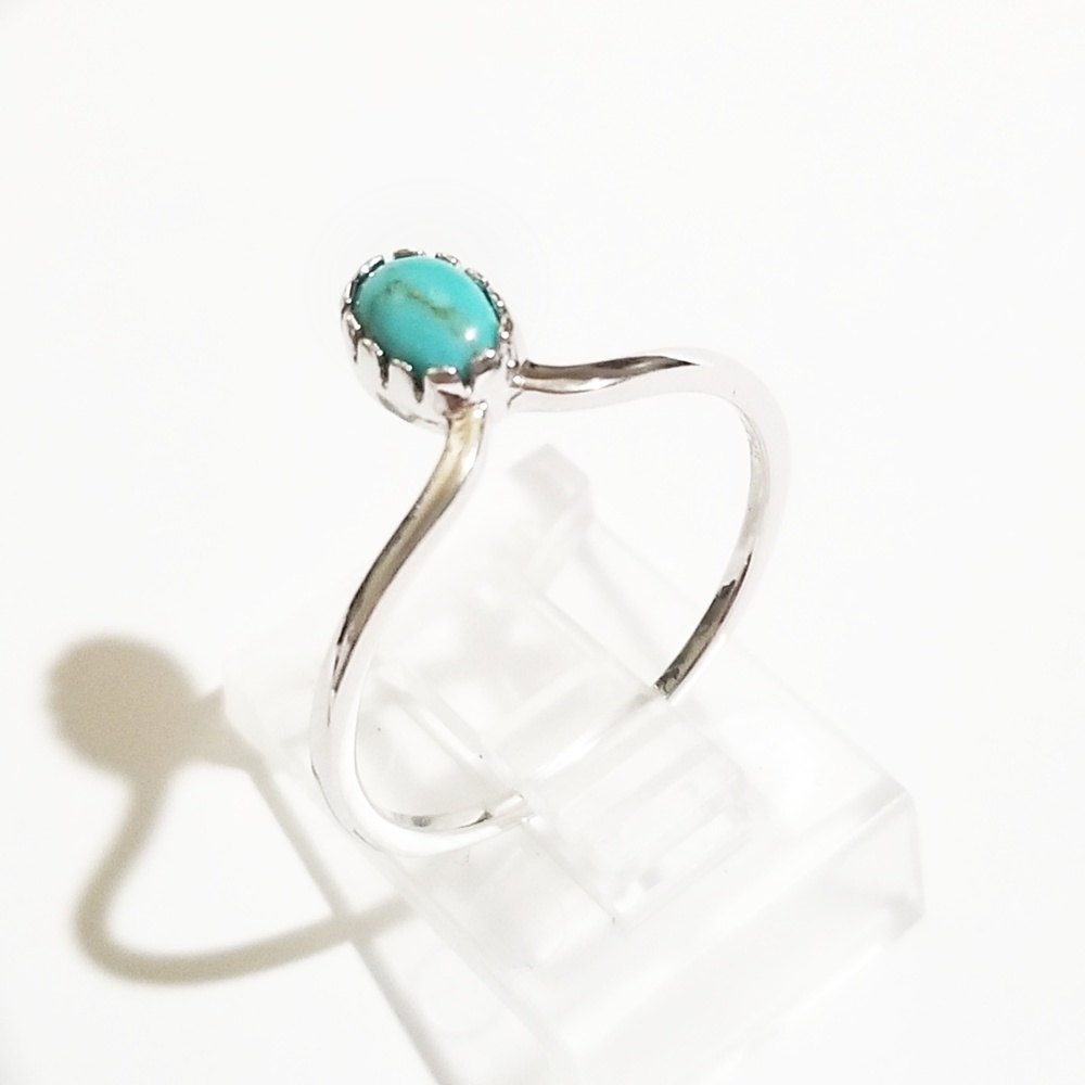 Turquoise & Sterling Silver Ring Size 7 & Size 8 - Picture 4 of 5